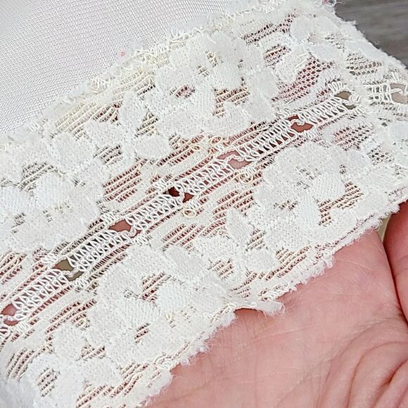 VINTAGE 1970s Ivory Lace Trim Slip Skirt Small-Medium - Picture 7 of 16